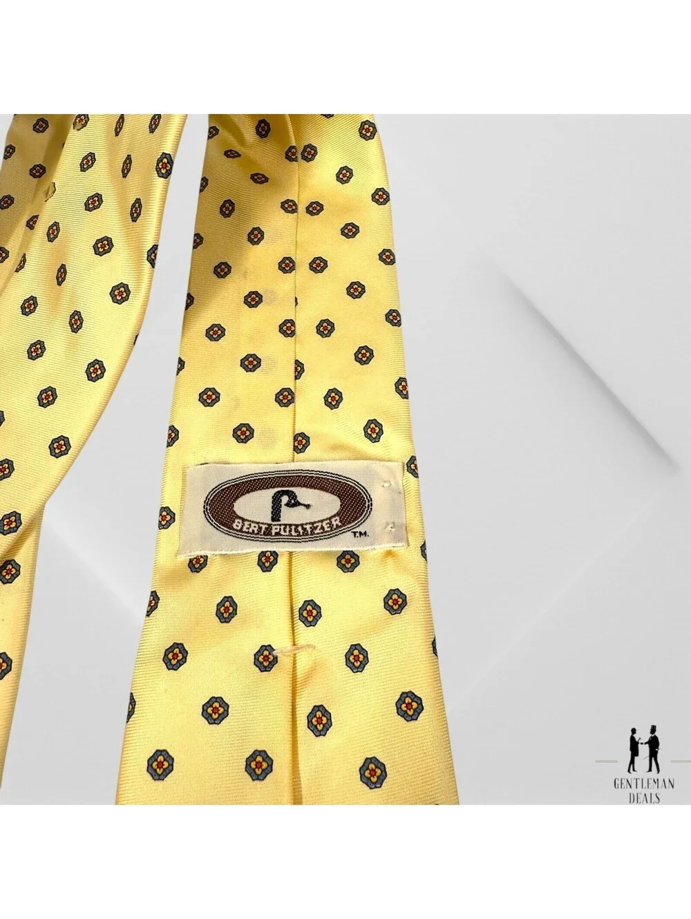 Bert Pulitzer Men's Neck Tie Yellow  Geometric Business USA Classic 55” X 3”